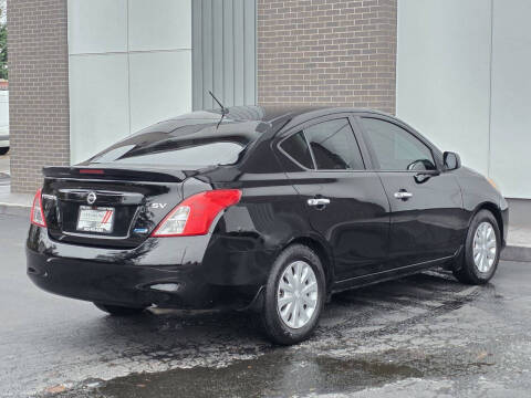 2013 Nissan Versa 1.6 SV