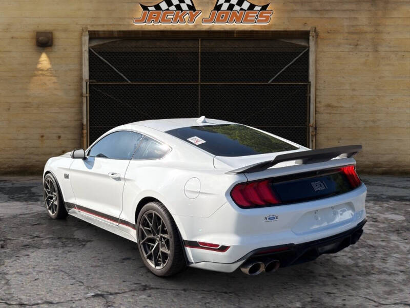 2022 Ford Mustang Mach 1