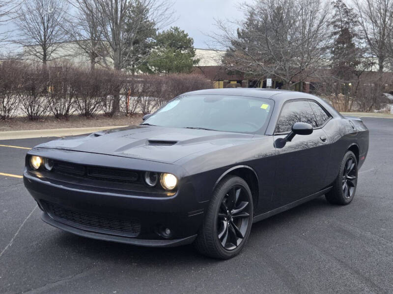 2016 Dodge Challenger SXT Plus
