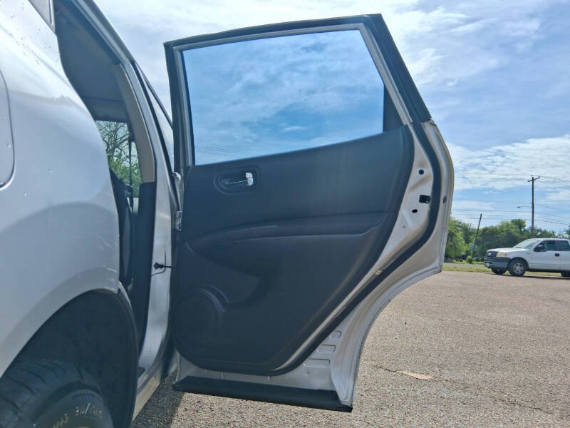 2008 Nissan Rogue S