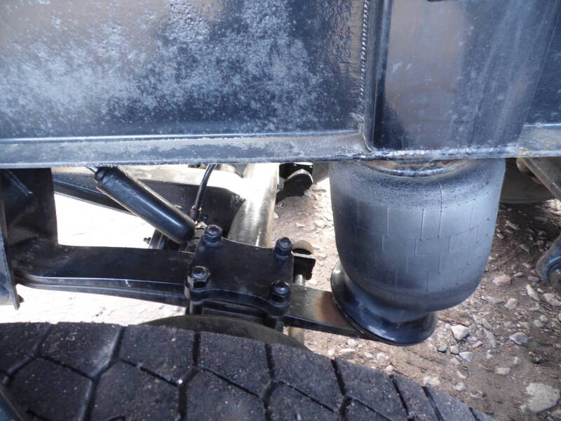 1992 Montone steel dump