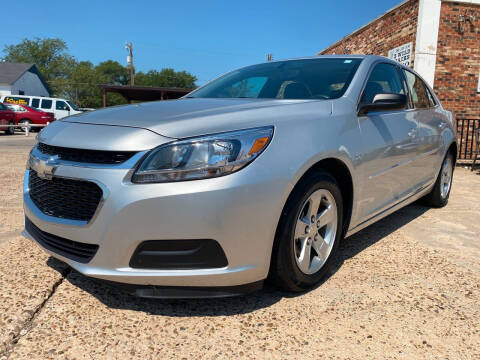 2015 Chevrolet Malibu for sale at Tiger Auto Sales in Guymon OK