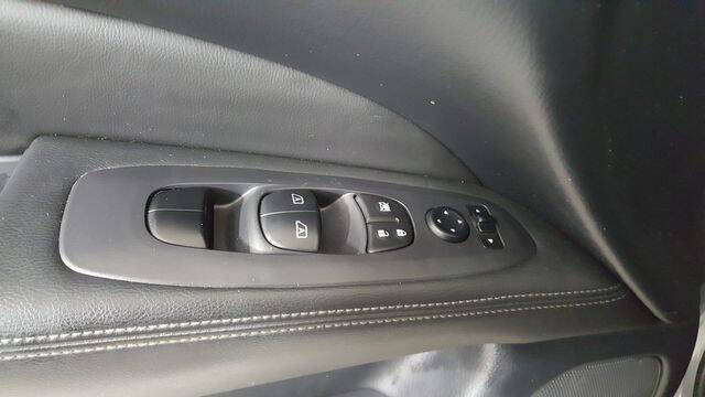 2018 Nissan Pathfinder SL