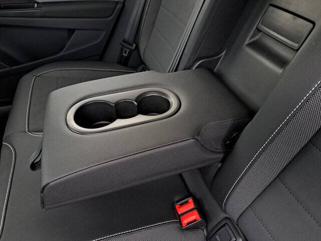 2023 Volkswagen Taos SE