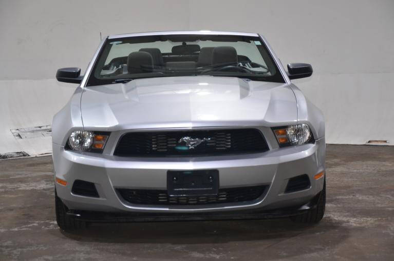 2012 Ford Mustang V6
