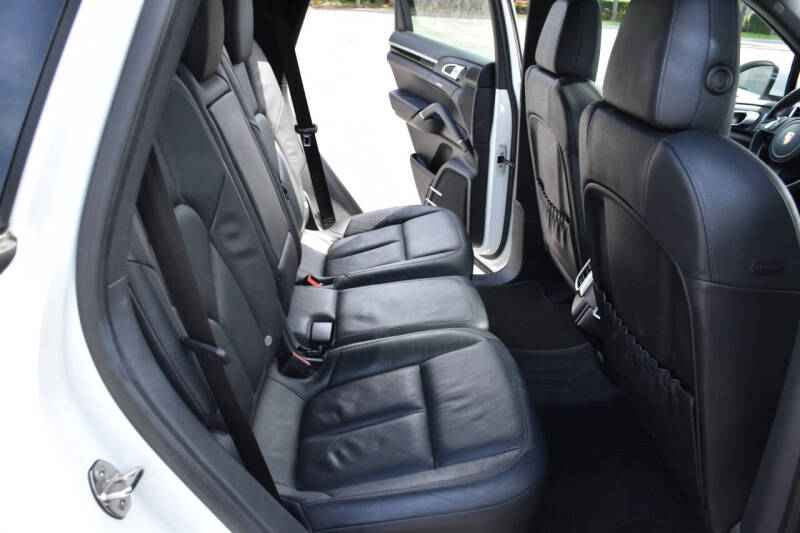 2013 Porsche Cayenne Tiptronic