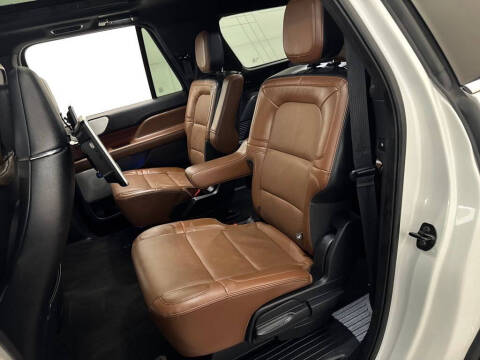 2022 Lincoln Navigator L Reserve