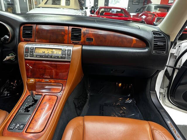 2004 Lexus SC 430