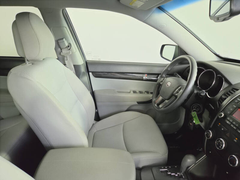 2012 Kia Sorento LX