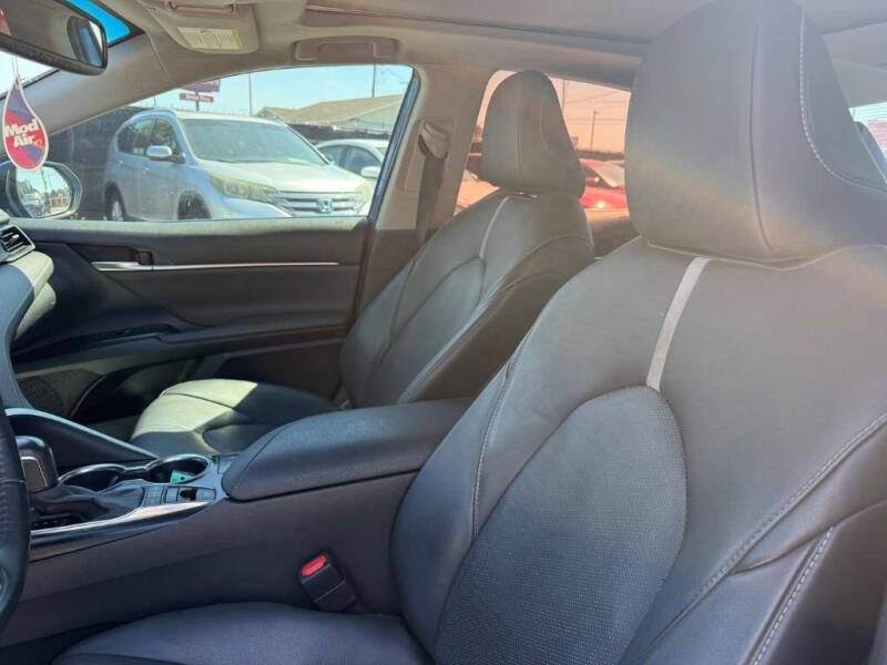 2020 Toyota Camry XSE