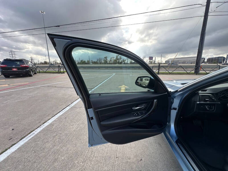 2012 BMW 3 Series 328i