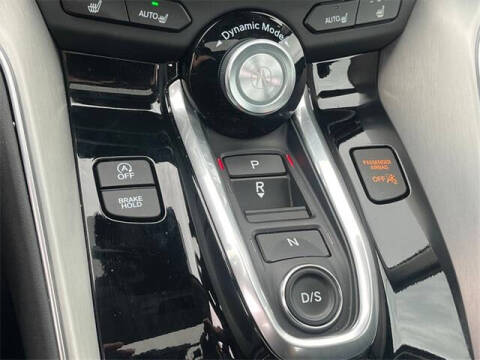 2025 Acura TLX w/Tech