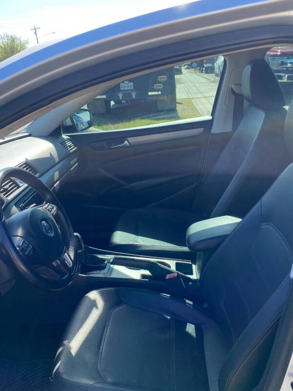 2014 Volkswagen Passat 1.8T SE