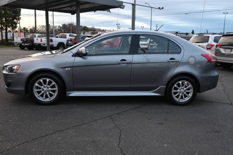 2014 Mitsubishi Lancer Sportback ES