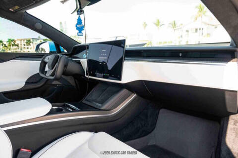 2022 Tesla Model S Plaid