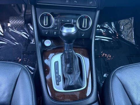 2016 Audi Q3 2.0T quattro Premium Plus