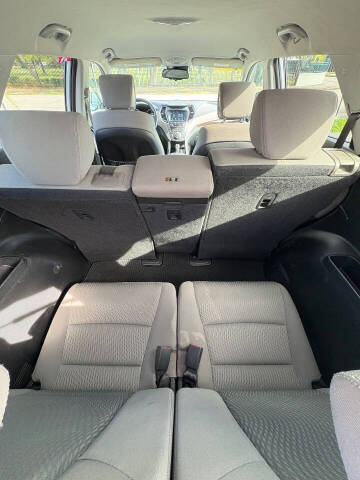 2018 Hyundai Santa Fe SE