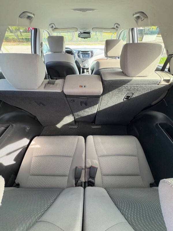 2018 Hyundai Santa Fe SE