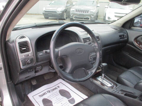 2000 Infiniti I30