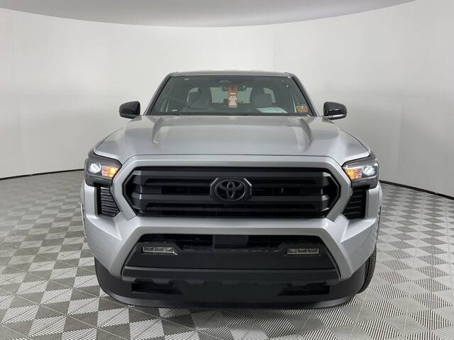 Used 2025 Toyota Tacoma SR5 with VIN 3TMLB5JN2SM137729 for sale in Peoria, AZ