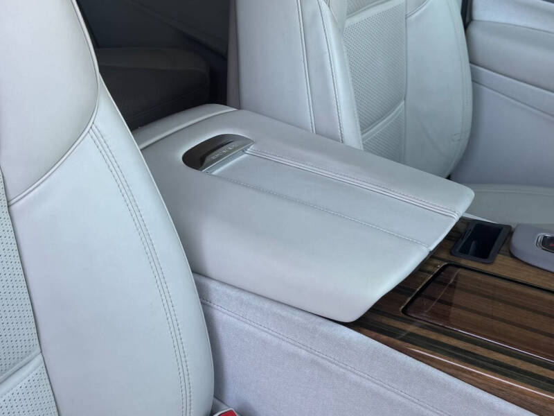 2022 Cadillac Escalade Sport Platinum