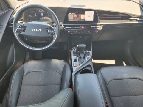 2023 Kia Niro EX