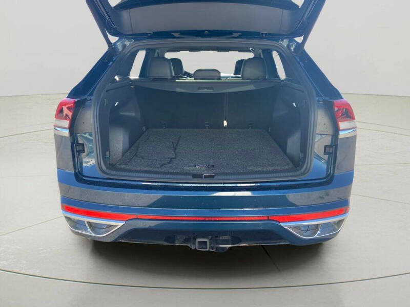 2021 Volkswagen Atlas Cross Sport V6 SEL R-Line 4Motion