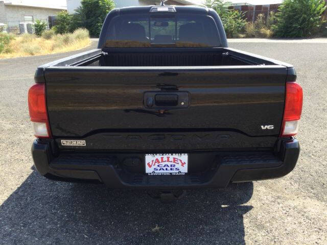 2017 Toyota Tacoma TRD Sport