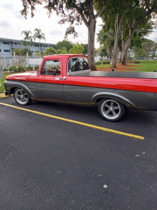 1961 Ford F-100