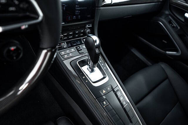 2025 Porsche 718 Cayman