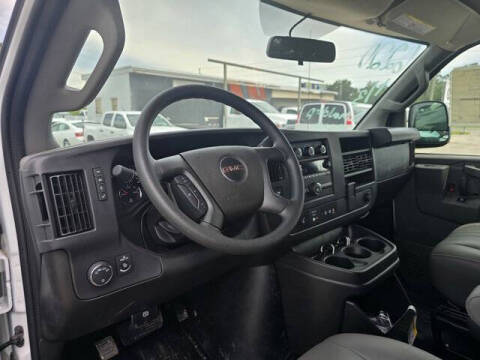 2025 GMC Savana 2500