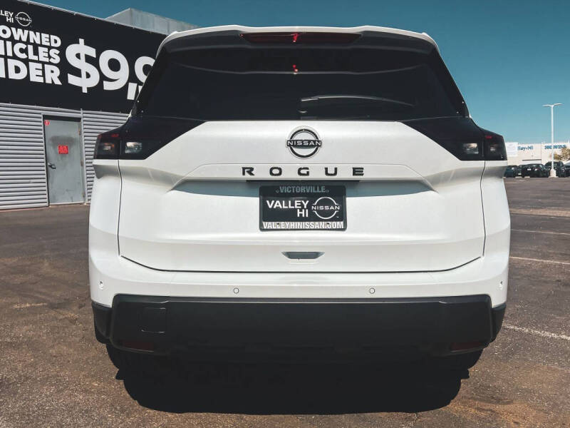 2026 Nissan Rogue Dark Armor
