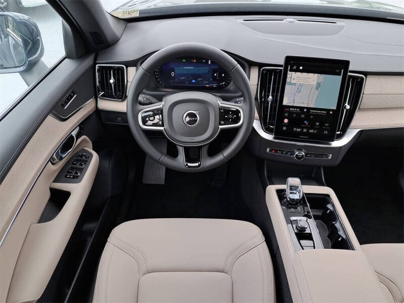 2026 Volvo XC90 B5 Core