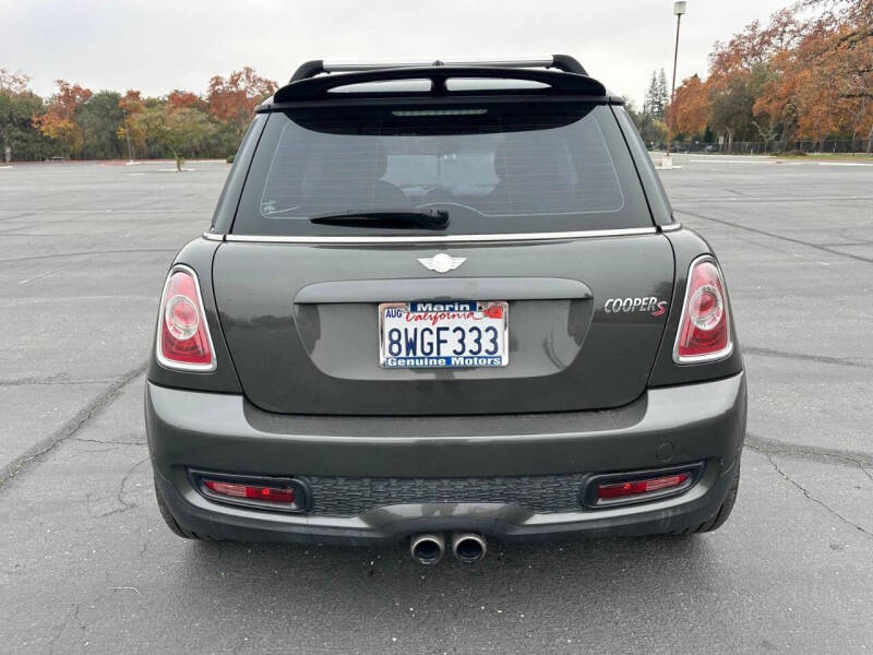 2011 MINI Cooper S
