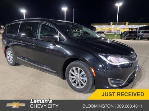 2018 Chrysler Pacifica for sale at Leman's Chevy City in Bloomington IL