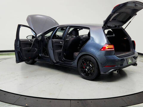 2019 Volkswagen Golf GTI SE