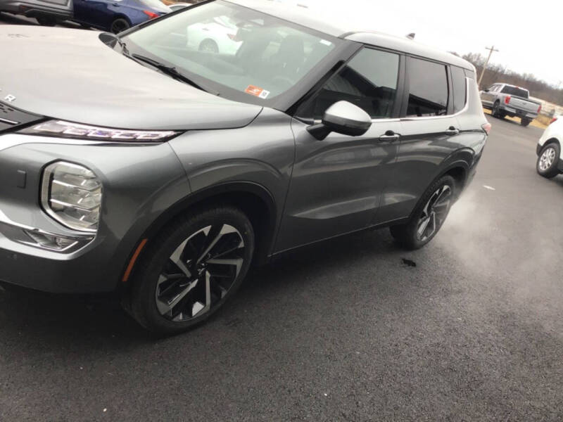 2024 Mitsubishi Outlander SE