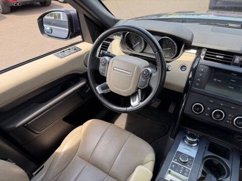 2017 Land Rover Discovery SE