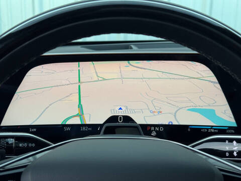 2025 Cadillac LYRIQ Luxury 2