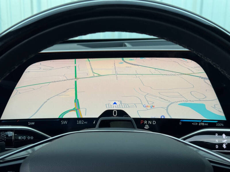 2025 Cadillac LYRIQ Luxury 2