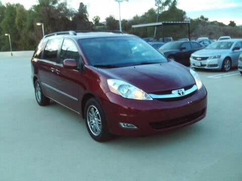 2006 Toyota Sienna for sale at Oceansky Auto in Brea CA