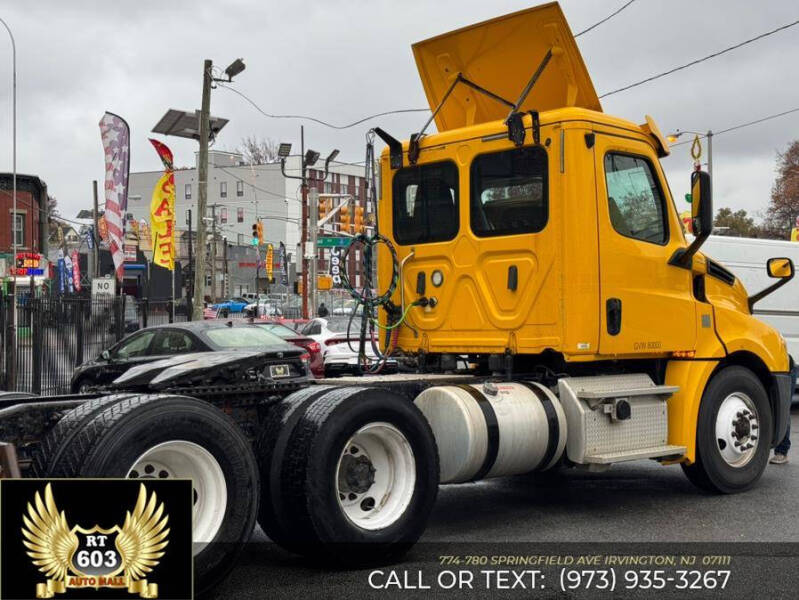 2019 Freightliner Cascadia