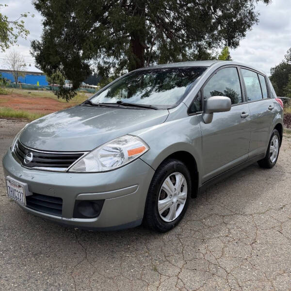 2010 Nissan Versa 1.8 S