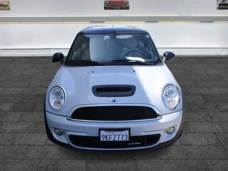 2011 MINI Cooper John Cooper Works