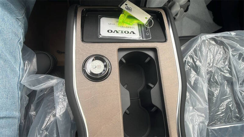 2025 Volvo EX90 Twin Performance Ultra 6P