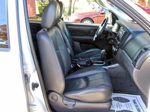 2005 Mazda Tribute s