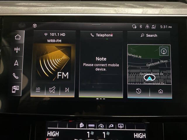 2023 Audi e-tron quattro Premium Plus