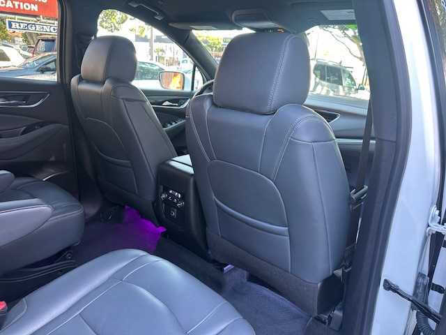 2022 Buick Enclave Essence