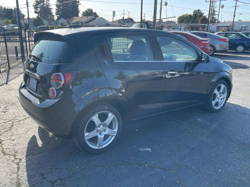 2015 Chevrolet Sonic LTZ Auto