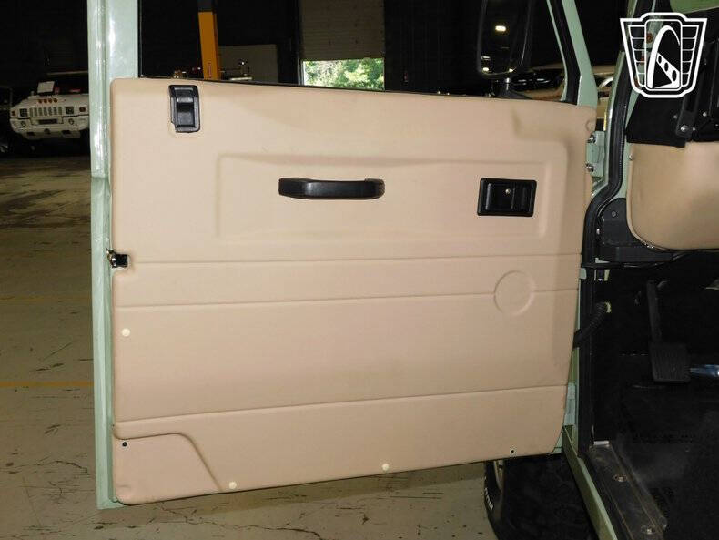 1987 Land Rover Defender